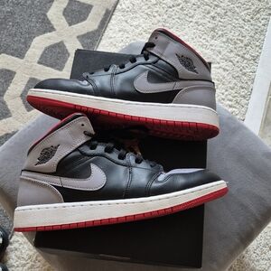 Used Nike Air Jordan 1 Mid Black Cement Grey Kid's US-7Y